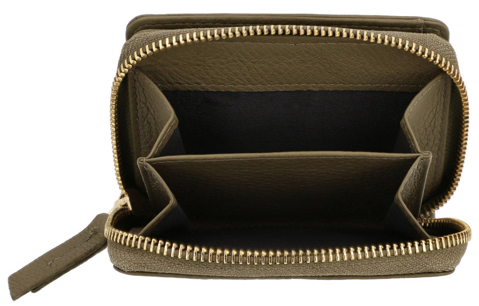 Monika Wallet with multiple card slots