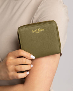 Monika Wallet with multiple card slots