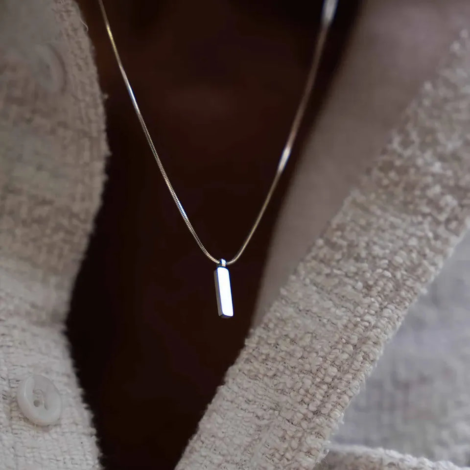 Unisex Bar Pendent Necklace
